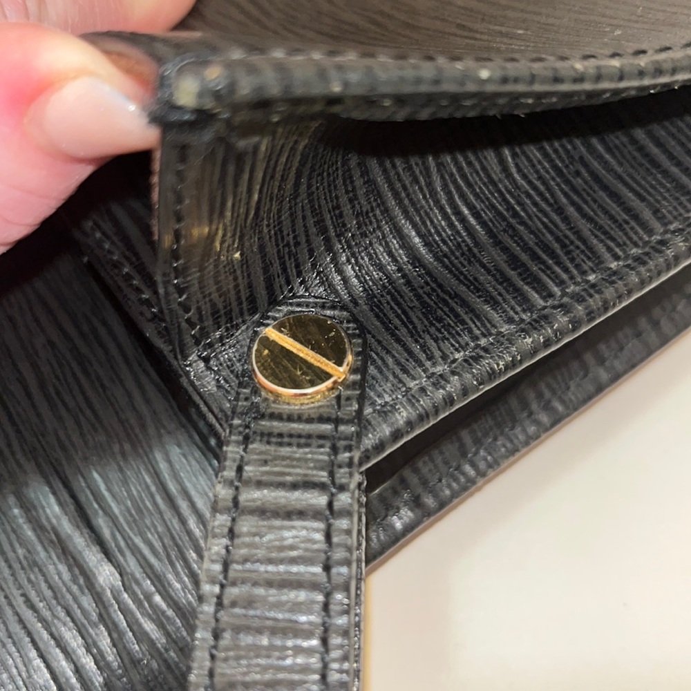 Versace Black Leather Wristlet Clutch Vintage with lock & key - Picture 17 of 17